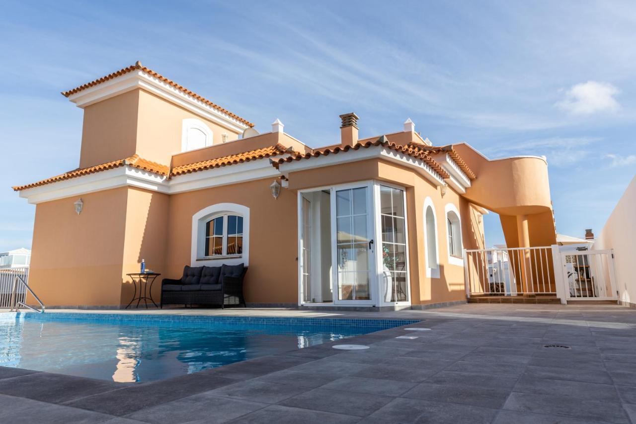 Perfect For Family Holidays With Private Pool, Near Beach And Golf- Villa Ashley Costa De Antigua Bagian luar foto