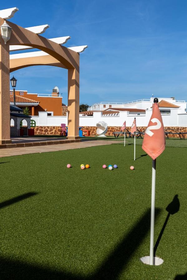 Perfect For Family Holidays With Private Pool, Near Beach And Golf- Villa Ashley Costa De Antigua Bagian luar foto