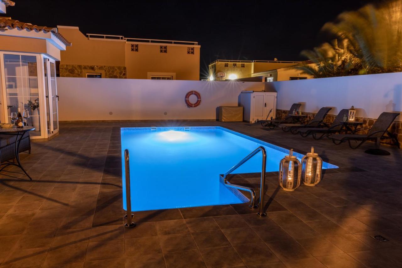 Perfect For Family Holidays With Private Pool, Near Beach And Golf- Villa Ashley Costa De Antigua Bagian luar foto